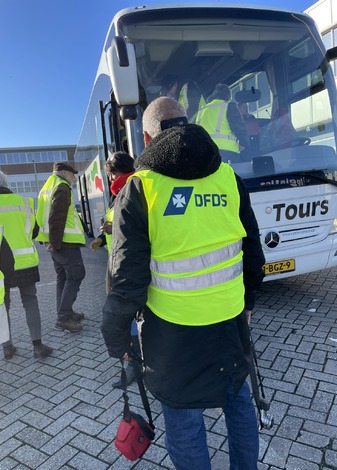 Vrijwilligers in het zonnetje bij DFDS Rotterdam Terminal